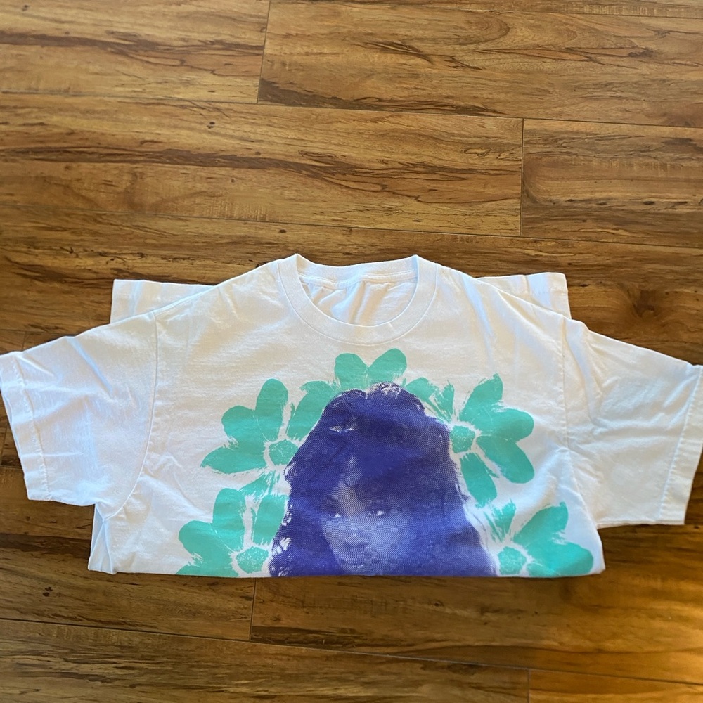 White and Green Graphic Men's Tee